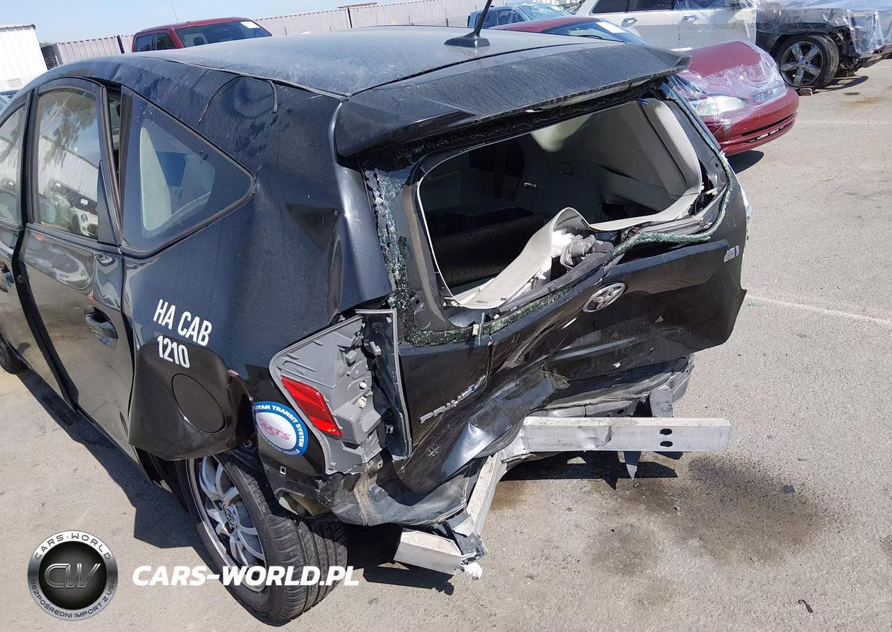 2012 Toyota Prius V Three VIN:JTDZN3EU9C3043356 - 6
