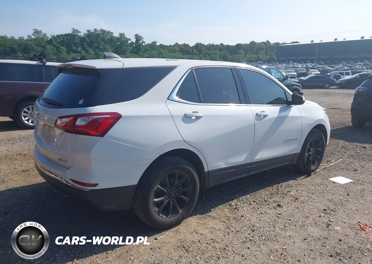 2018 Chevrolet Equinox Lt VIN:3GNAXSEV2JS572088 - 4