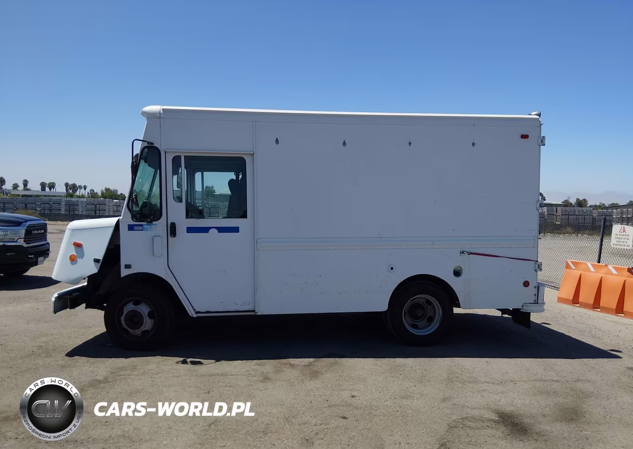 2000 Workhorse Custom Chassis Forward Control Chassis P3500 VIN:5B4KP32R8Y3322144 - 16