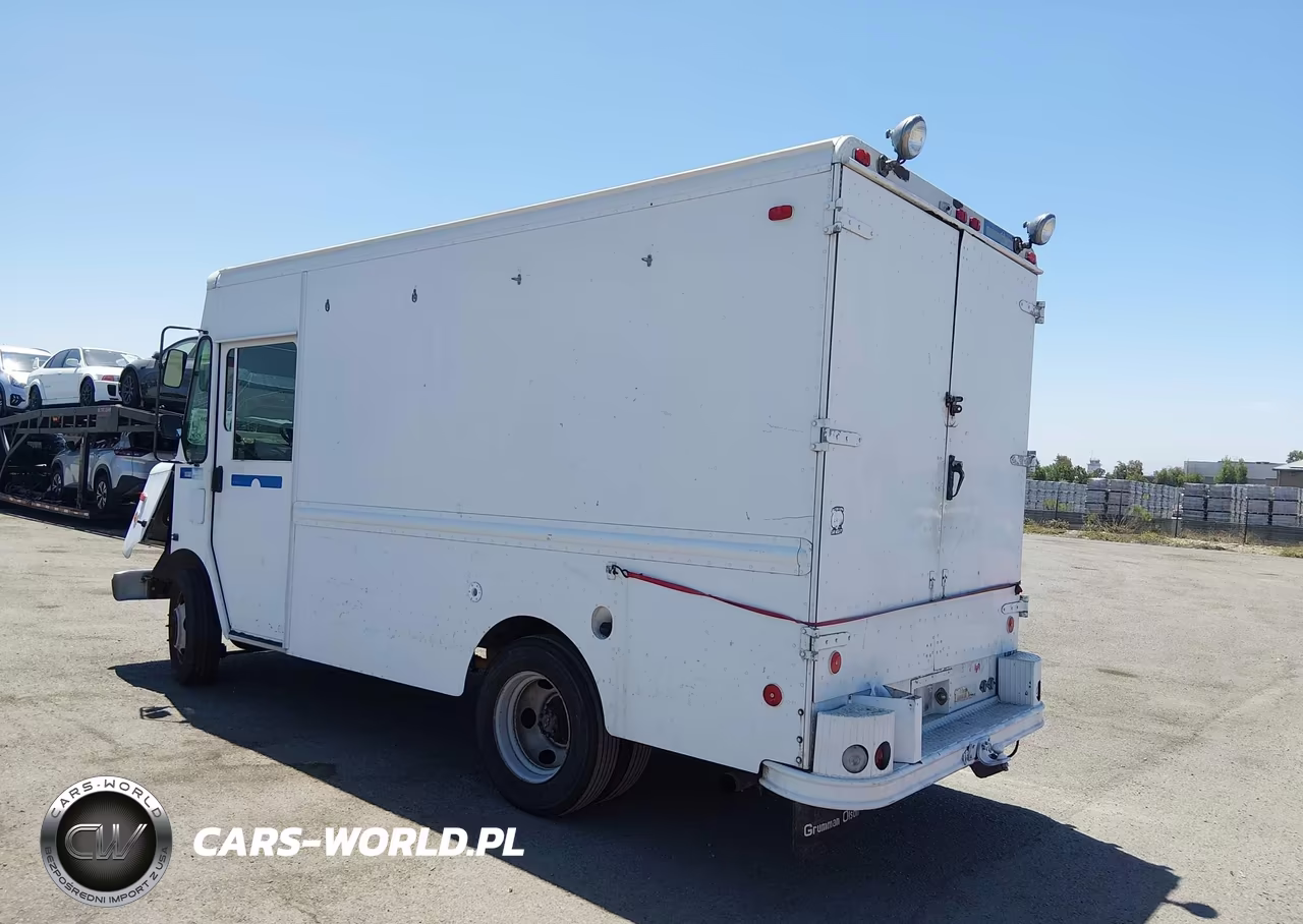 2000 Workhorse Custom Chassis Forward Control Chassis P3500 VIN:5B4KP32R8Y3322144 - 3