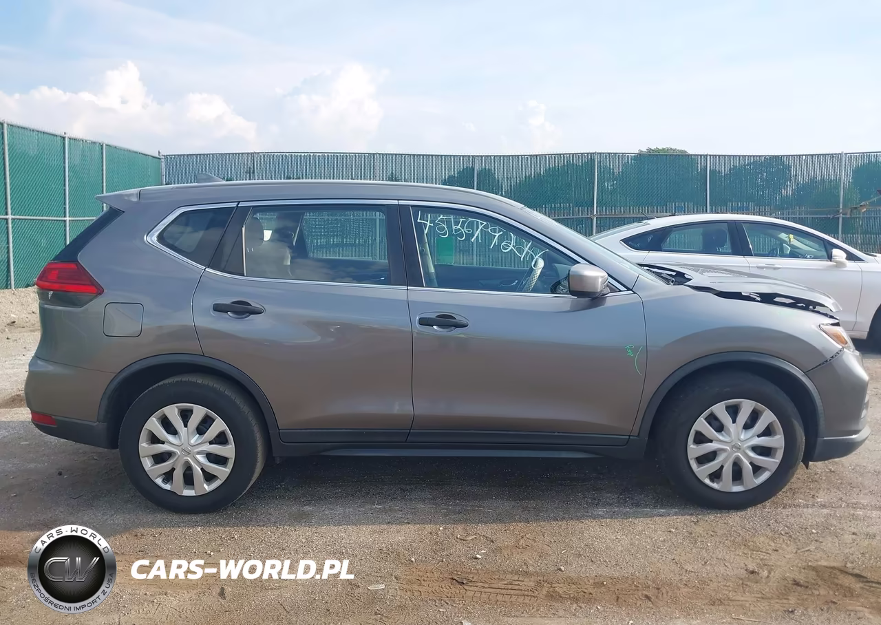 2017 Nissan Rogue S VIN:KNMAT2MT2HP532302 - 13