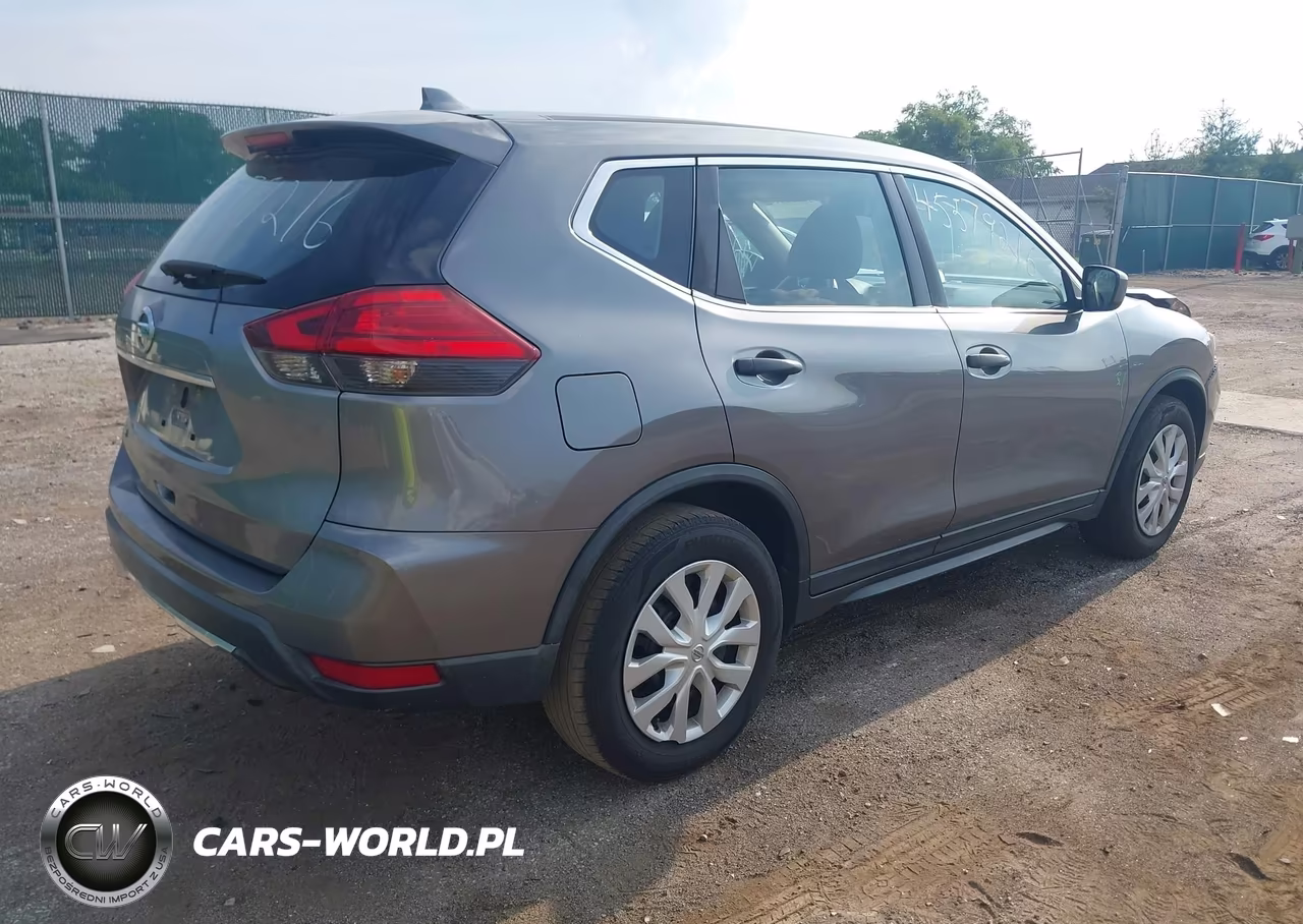 2017 Nissan Rogue S VIN:KNMAT2MT2HP532302 - 4