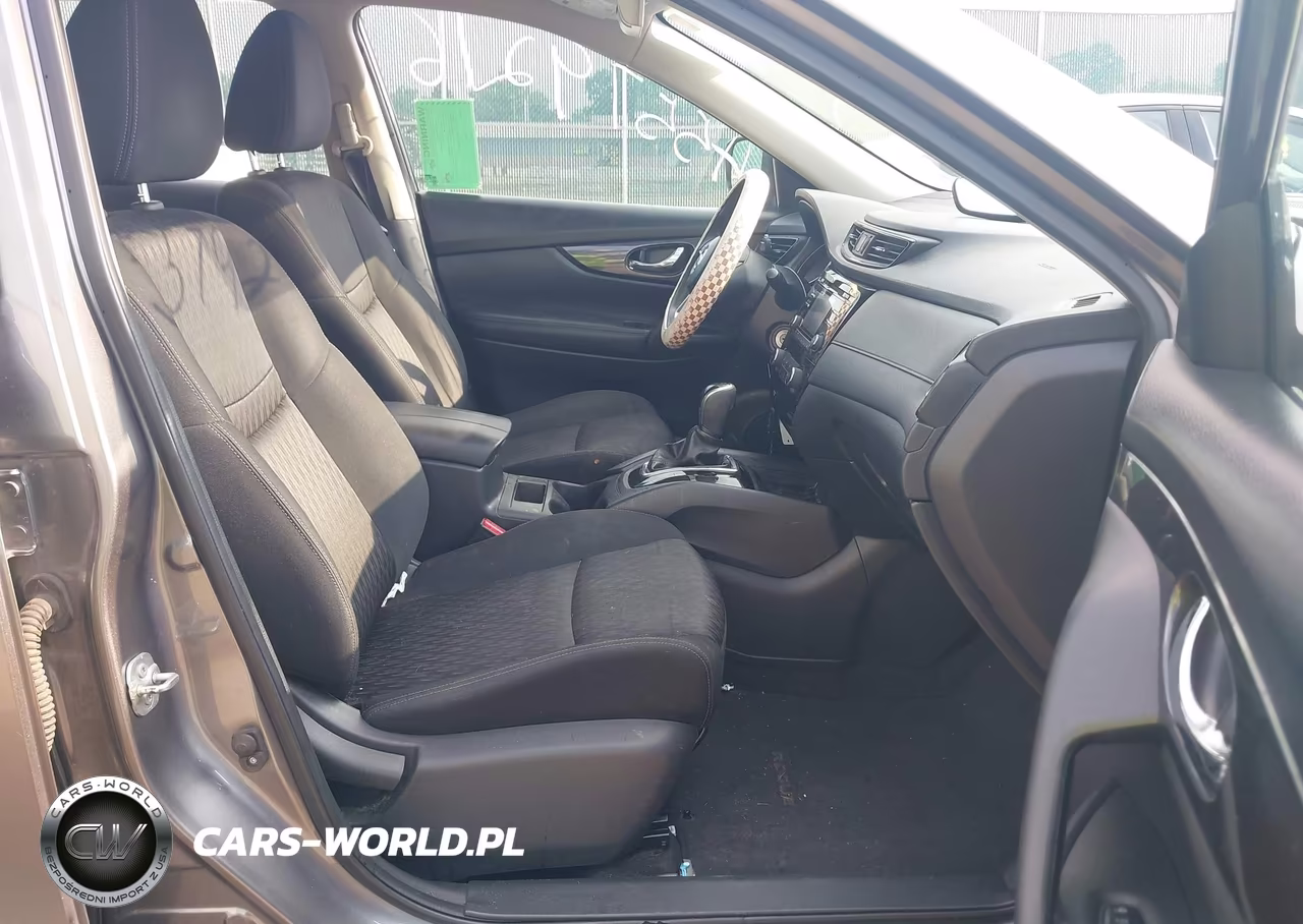 2017 Nissan Rogue S VIN:KNMAT2MT2HP532302 - 5