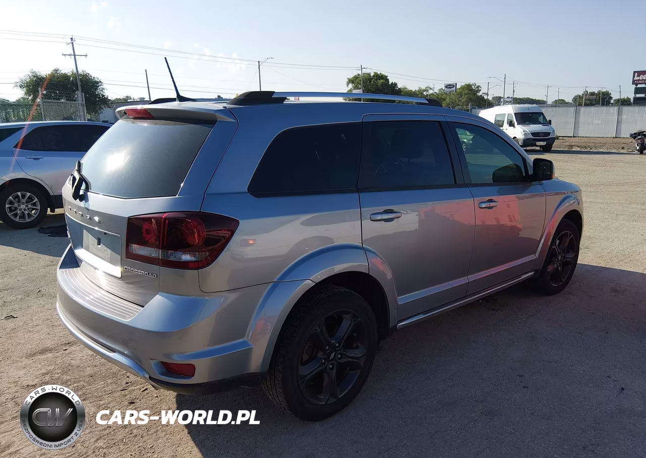 2018 Dodge Journey Crossroad Awd VIN:3C4PDDGG4JT522924 - 4