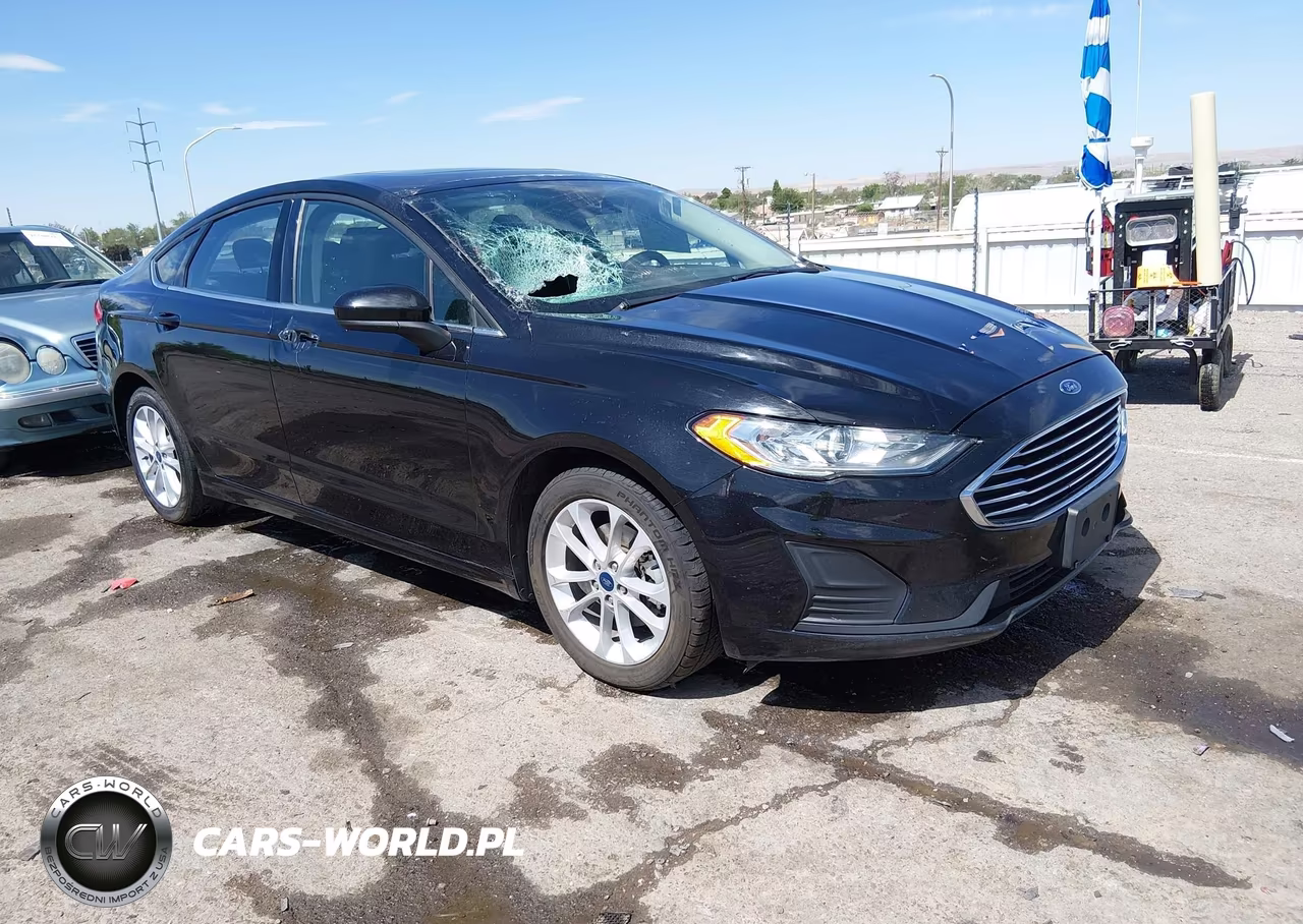 2020 Ford Fusion Hybrid Se – zdjęcie 1 z 18