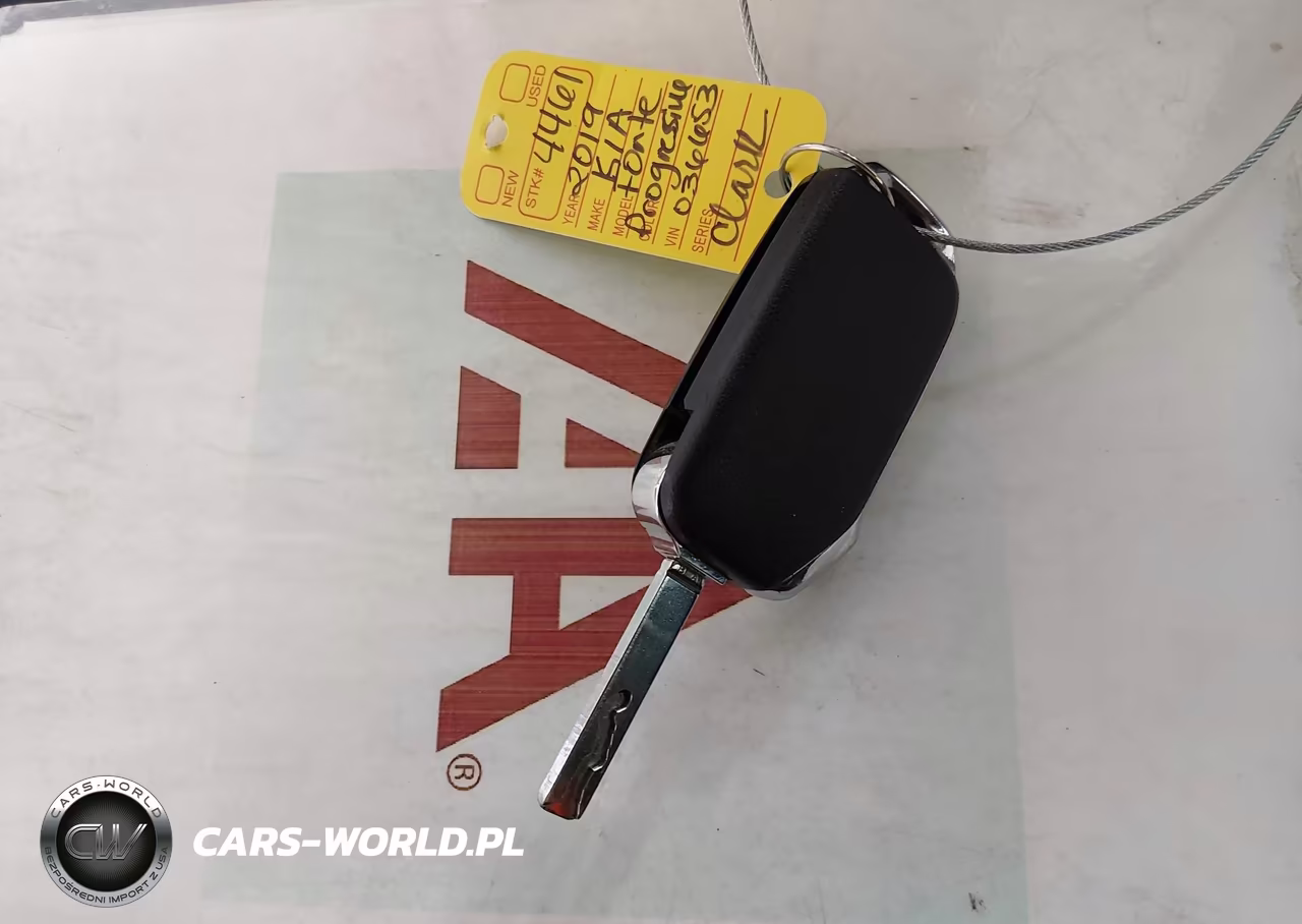 2019 Kia Forte Lxs VIN:3KPF24AD4KE036653 - 11