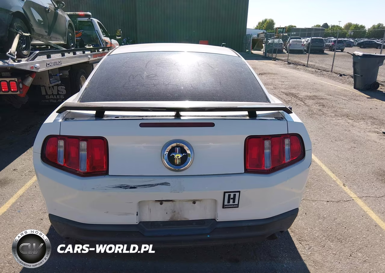 2011 Ford Mustang V6 Premium VIN:1ZVBP8AM0B5137110 - 16