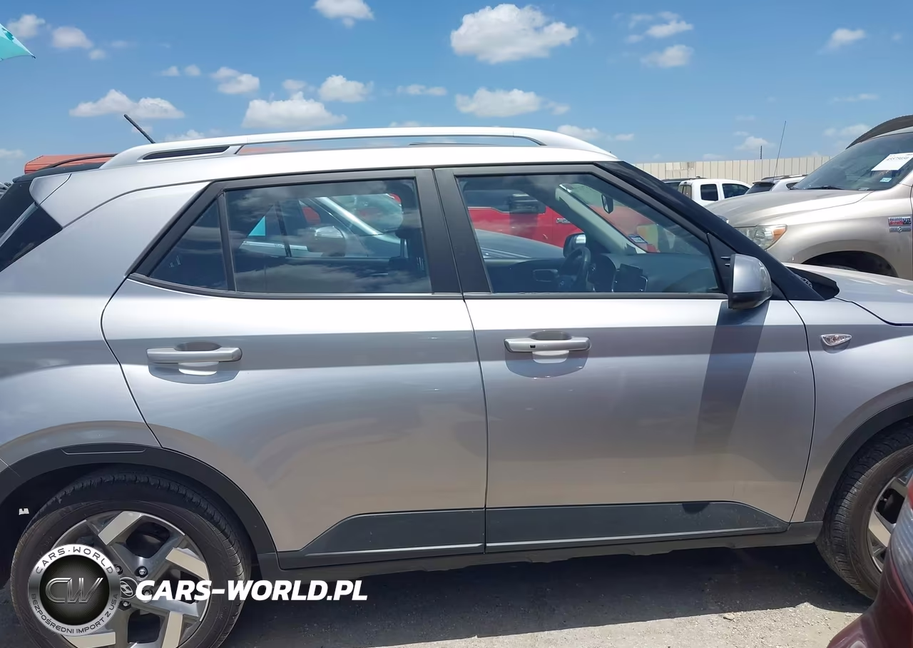2025 Hyundai Venue Sel VIN:KMHRC8A36SU381964 - 13