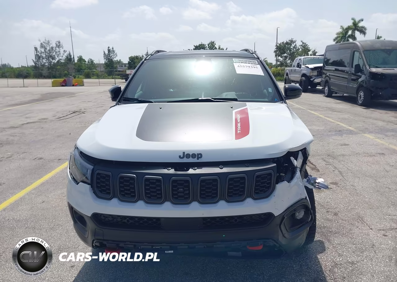 2026 Jeep Compass Trailhawk VIN:3C4NJDDN4TT187928 - 13