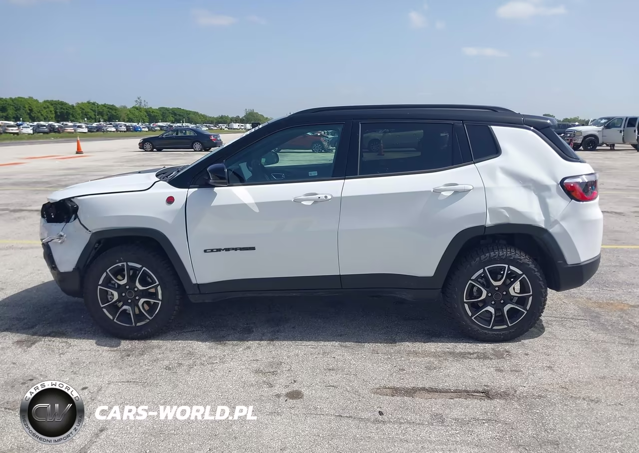 2026 Jeep Compass Trailhawk VIN:3C4NJDDN4TT187928 - 15