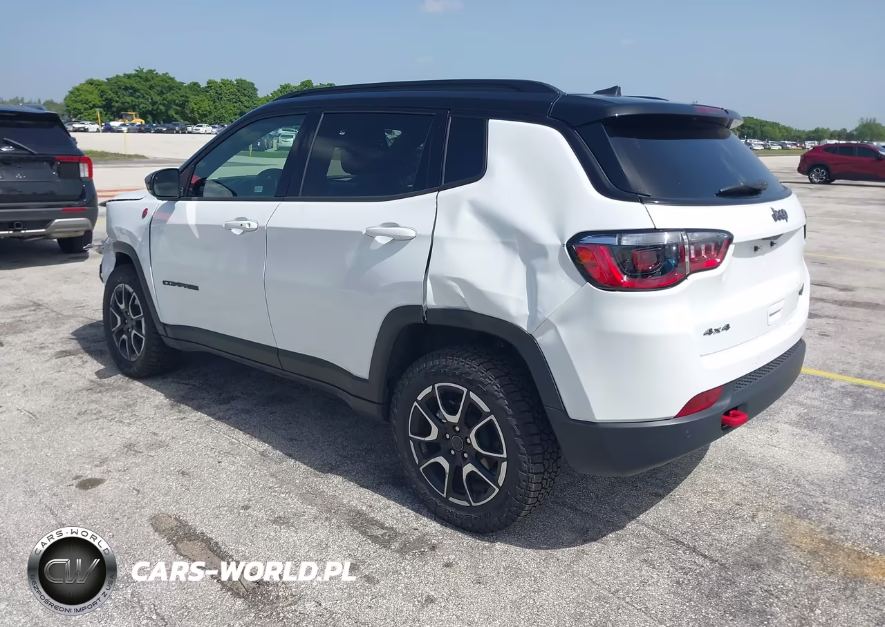 2026 Jeep Compass Trailhawk VIN:3C4NJDDN4TT187928 - 3