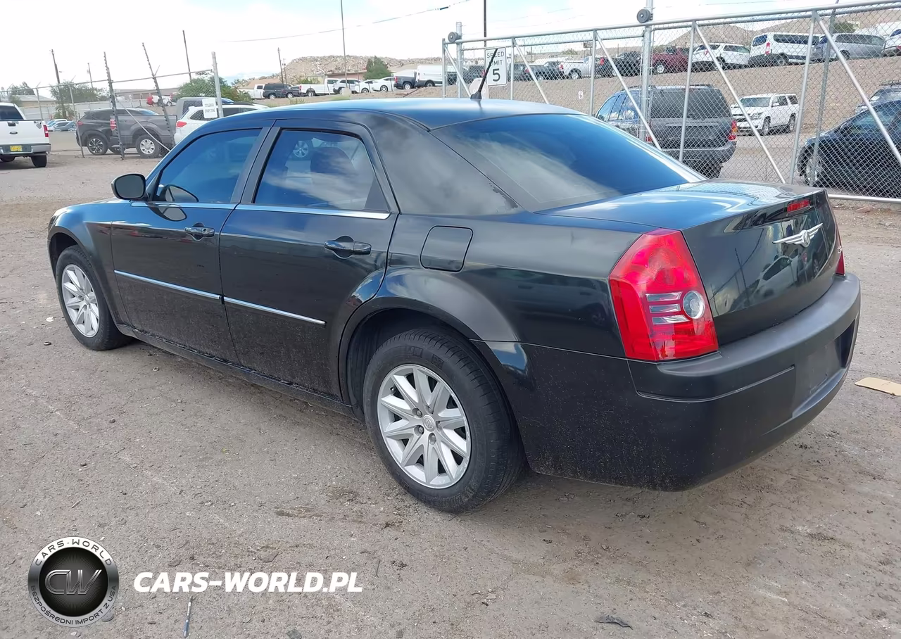 2008 Chrysler 300 Lx VIN:2C3KA43R98H152555 - 3