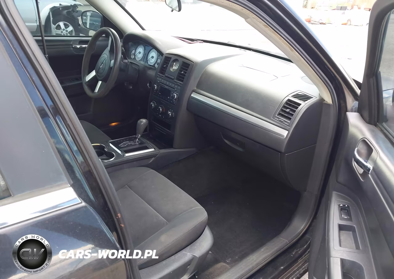 2008 Chrysler 300 Lx VIN:2C3KA43R98H152555 - 5