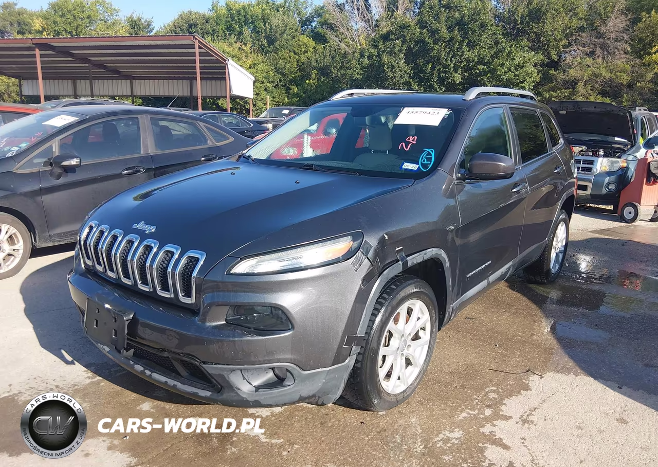2016 Jeep Cherokee Latitude VIN:1C4PJLCS4GW136455 - 2