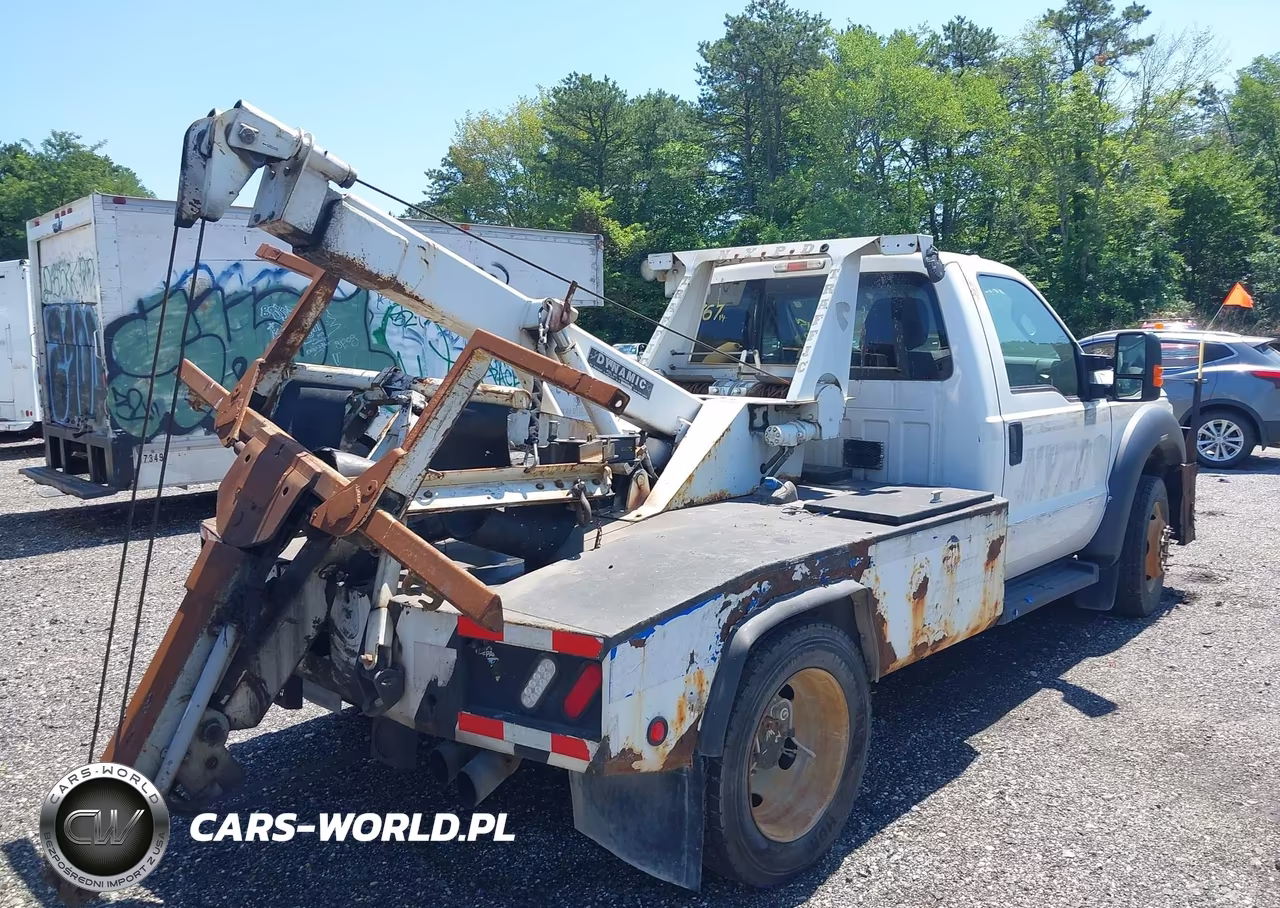 2014 Ford F-550 Chassis Xl VIN:1FDUF5HT7EEB42704 - 4