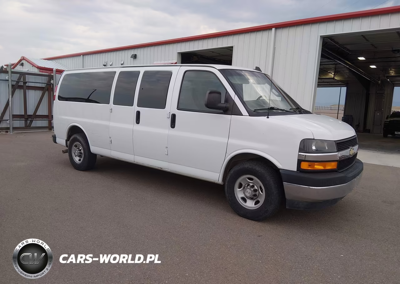 2018 Chevrolet Express 3500 Lt VIN:1GAZGPFG6J1301036 - 1