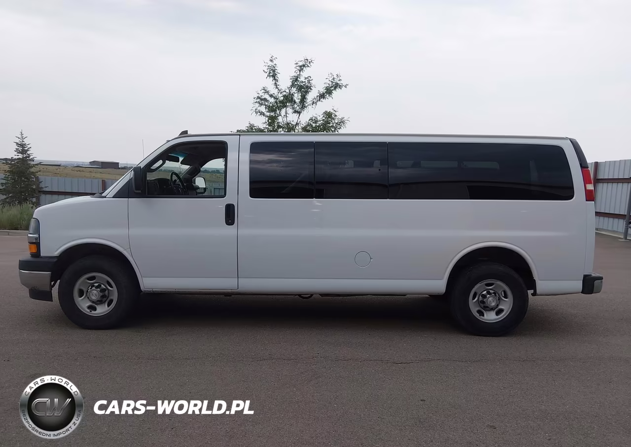 2018 Chevrolet Express 3500 Lt VIN:1GAZGPFG6J1301036 - 19