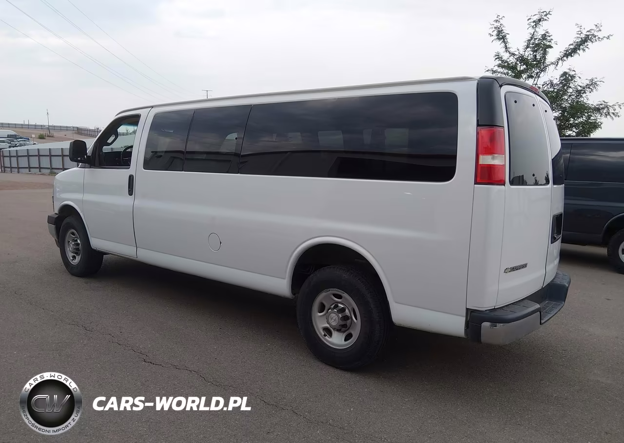 2018 Chevrolet Express 3500 Lt VIN:1GAZGPFG6J1301036 - 3
