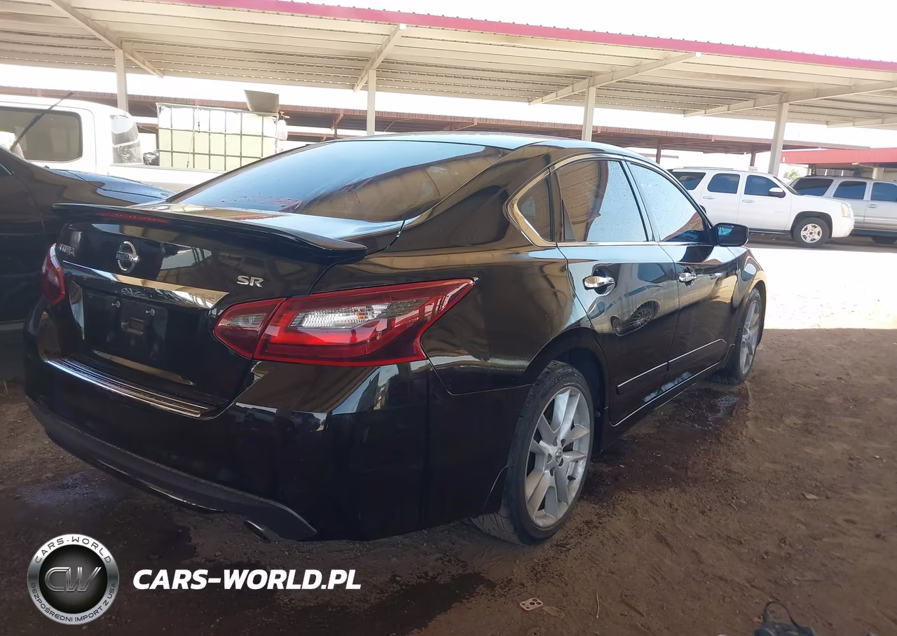 2017 Nissan Altima 2.5 Sr VIN:1N4AL3AP2HC249666 - 4