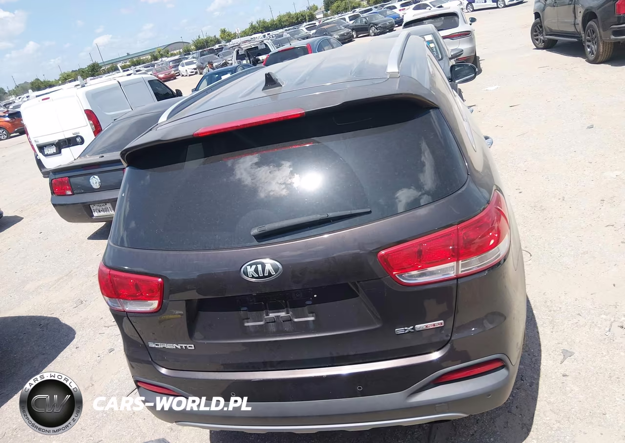 2016 Kia Sorento 2.0T Ex VIN:5XYPH4A12GG145180 - 16