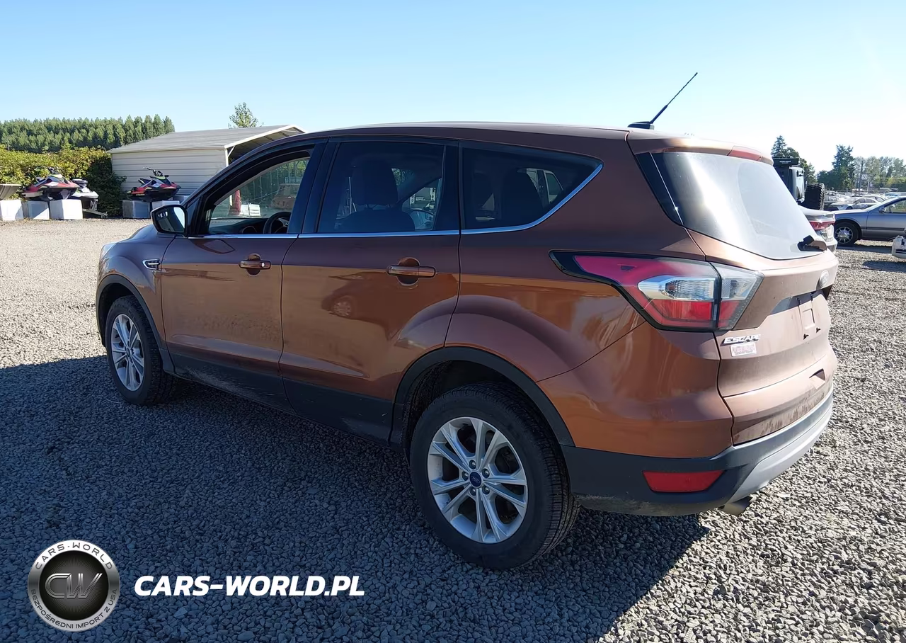 2017 Ford Escape Se VIN:1FMCU9GD2HUC25549 - 3