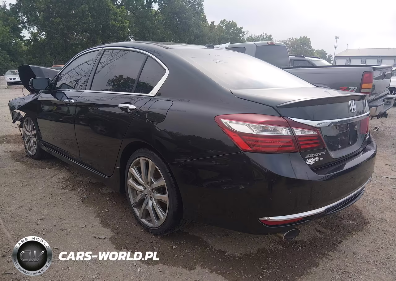 2017 Honda Accord Touring V6 VIN:1HGCR3F98HA037542 - 3