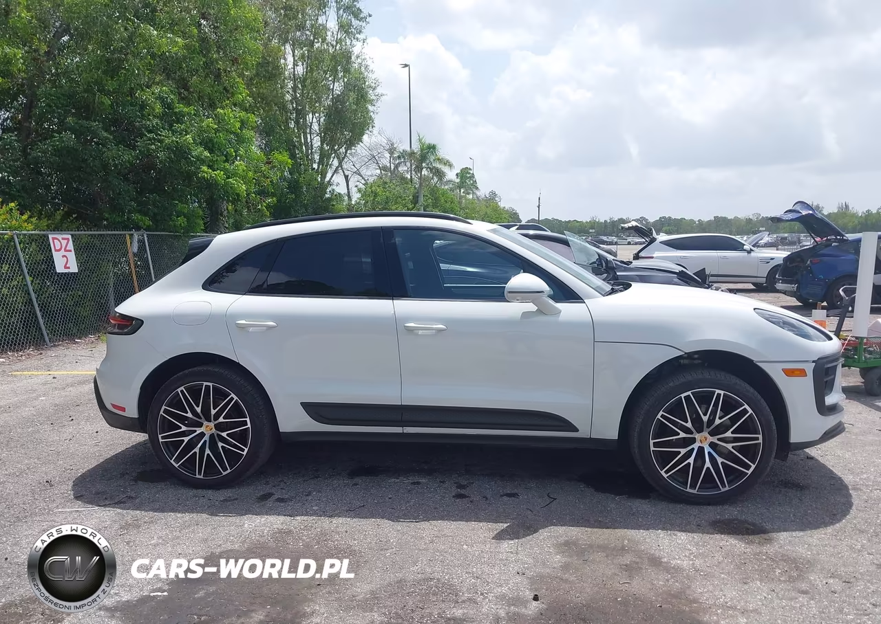2026 Porsche Macan T VIN:WP1AA2A51TLB04442 - 13