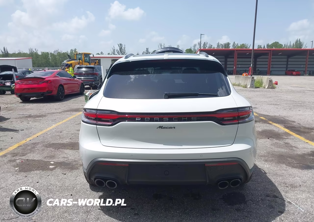 2026 Porsche Macan T VIN:WP1AA2A51TLB04442 - 16