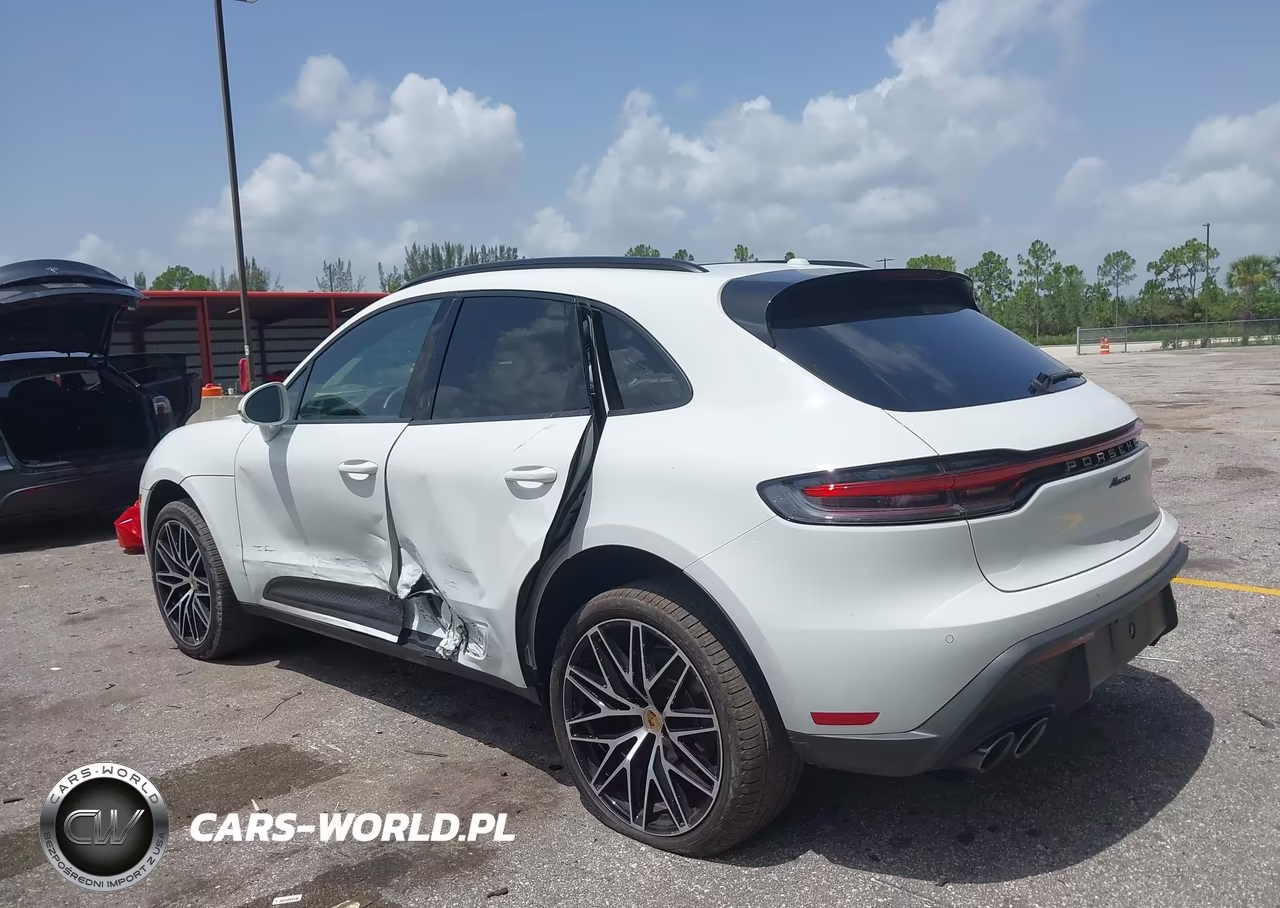 2026 Porsche Macan T VIN:WP1AA2A51TLB04442 - 17