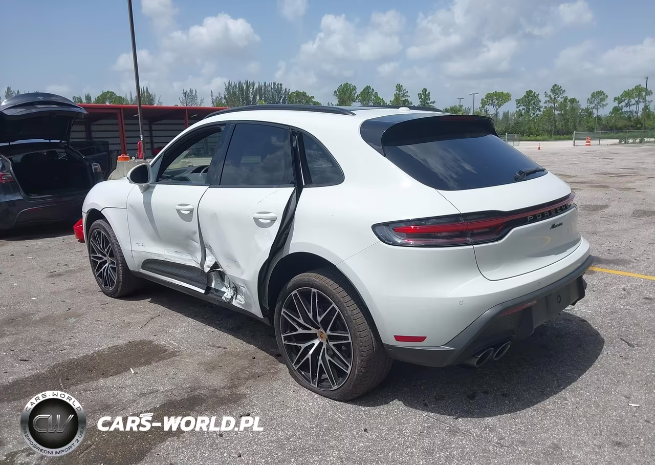 2026 Porsche Macan T VIN:WP1AA2A51TLB04442 - 3
