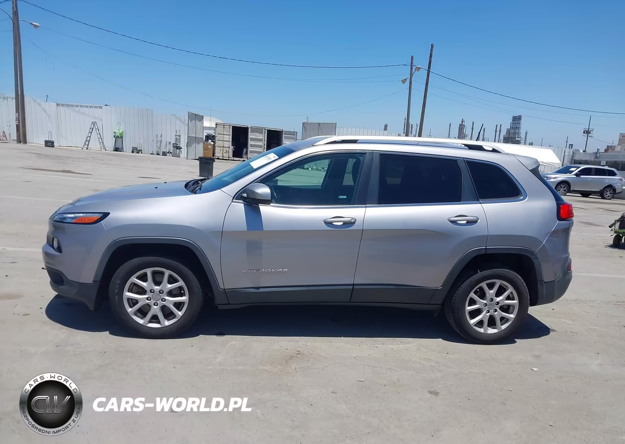 2017 Jeep Cherokee Latitude VIN:1C4PJLCB8HD219335 - 14