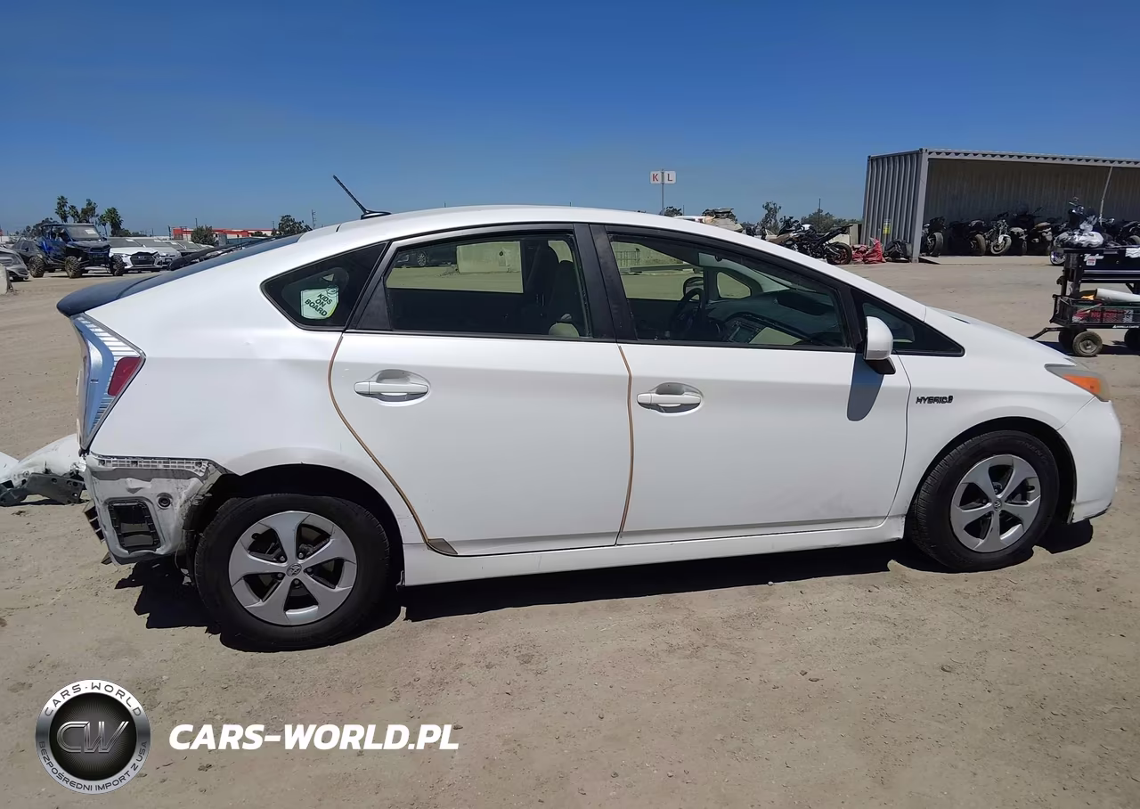 2012 Toyota Prius Three VIN:JTDKN3DU2C5436560 - 14