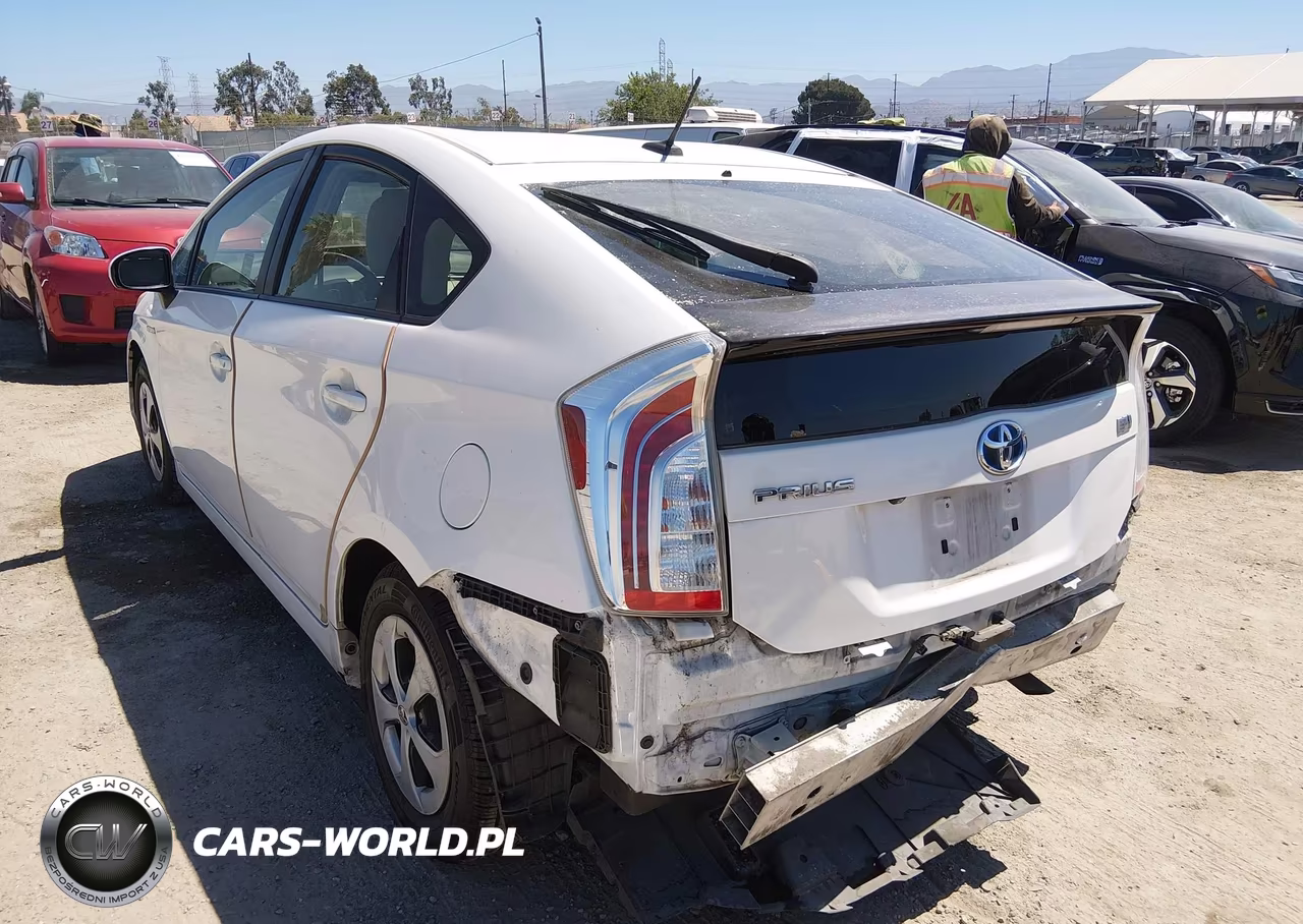 2012 Toyota Prius Three VIN:JTDKN3DU2C5436560 - 3