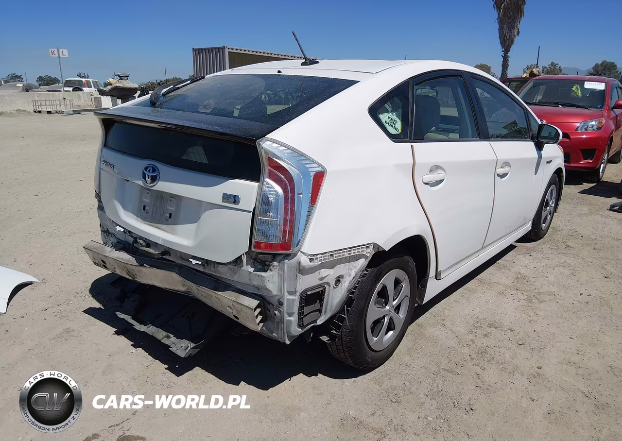 2012 Toyota Prius Three VIN:JTDKN3DU2C5436560 - 4