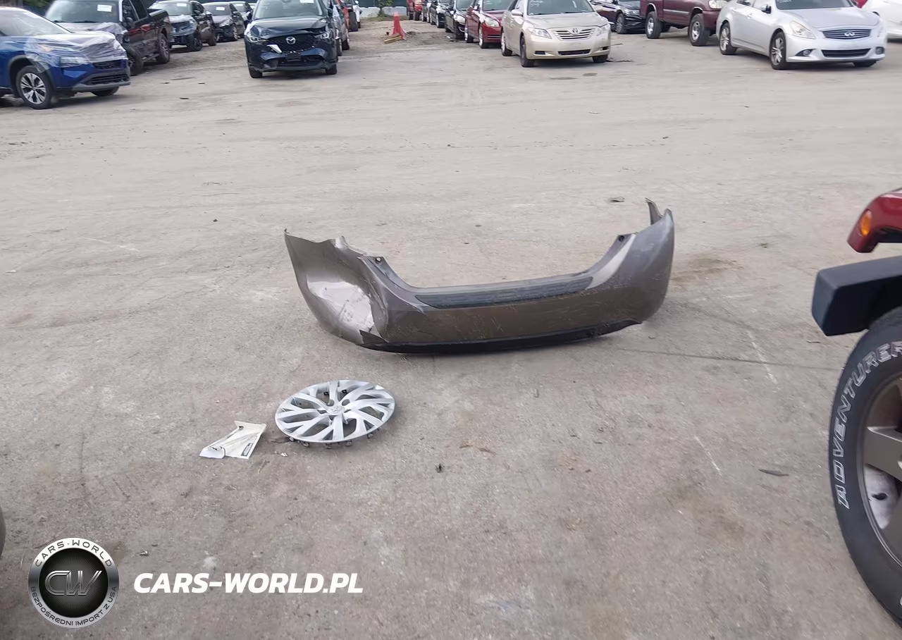 2018 Toyota Corolla Le VIN:2T1BURHE3JC119802 - 12