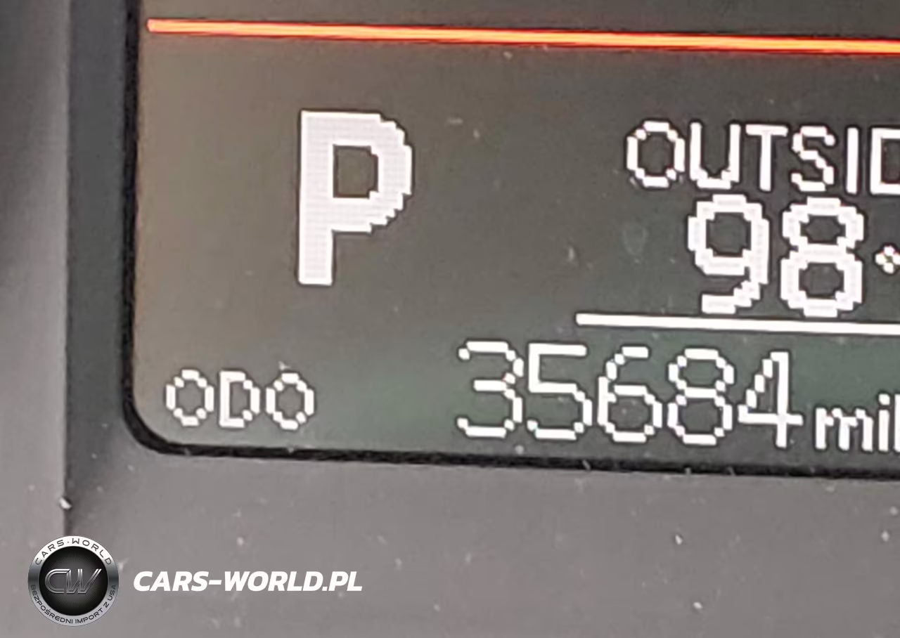2018 Toyota Corolla Le VIN:2T1BURHE3JC119802 - 16