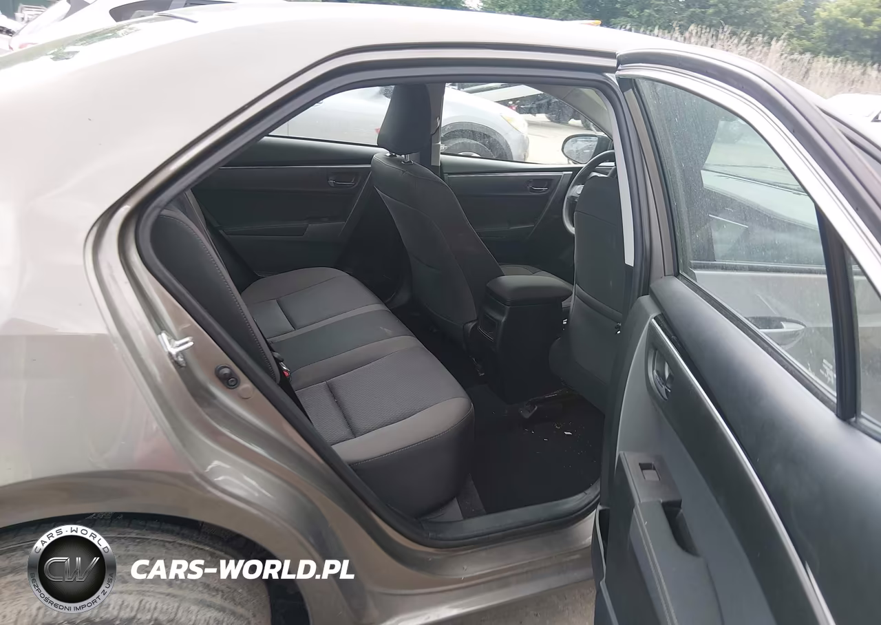 2018 Toyota Corolla Le VIN:2T1BURHE3JC119802 - 8