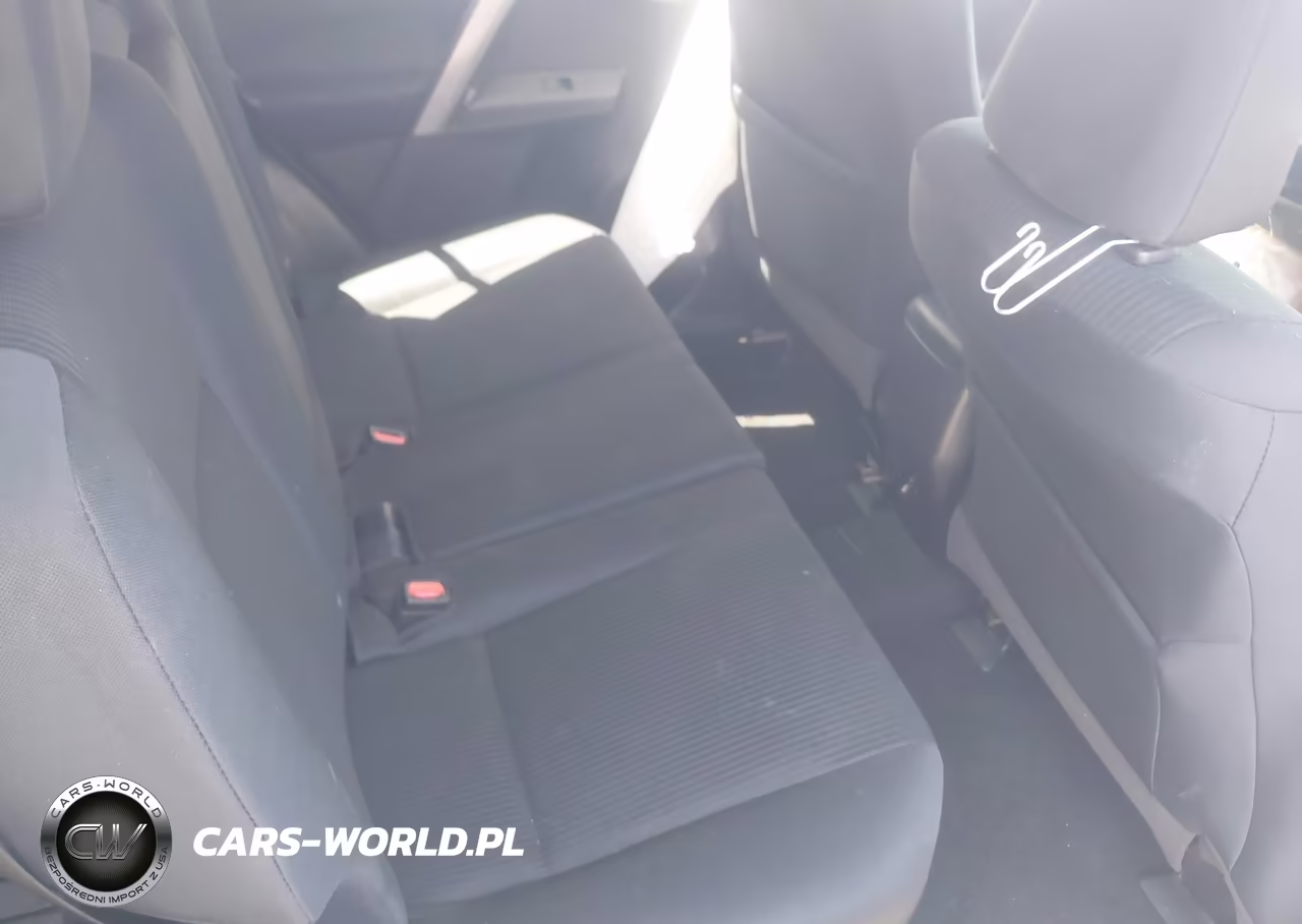 2018 Toyota Rav4 Le VIN:2T3ZFREVXJW429125 - 8