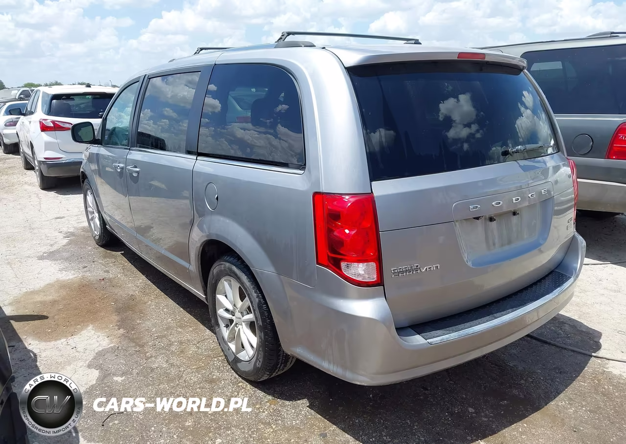 2018 Dodge Grand Caravan Sxt VIN:2C4RDGCGXJR240337 - 3