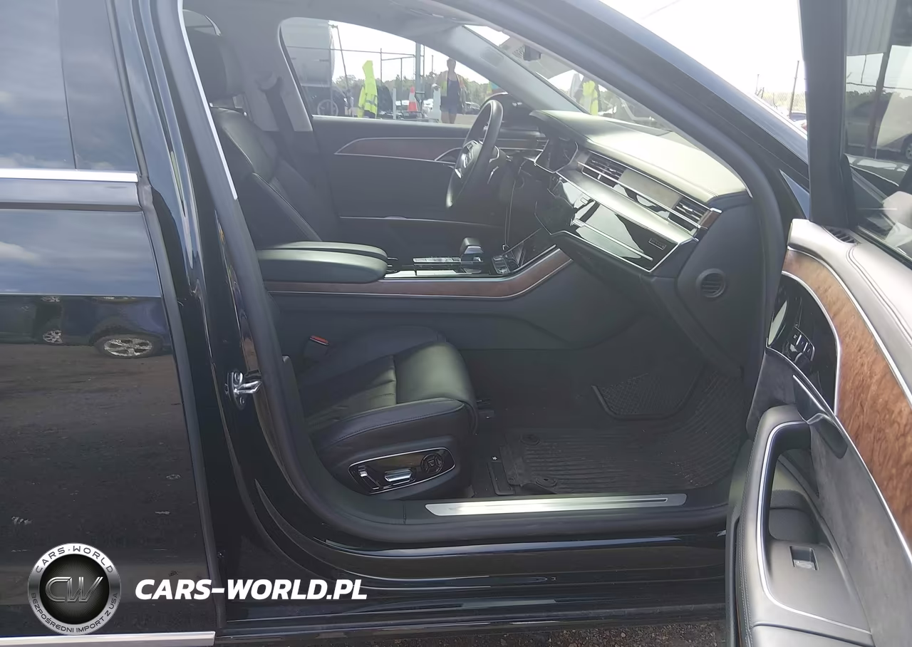 2019 Audi A8 L 60 VIN:WAU8EAF88KN024119 - 5