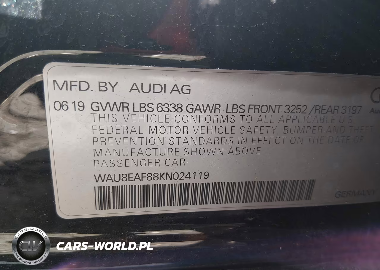 2019 Audi A8 L 60 VIN:WAU8EAF88KN024119 - 9