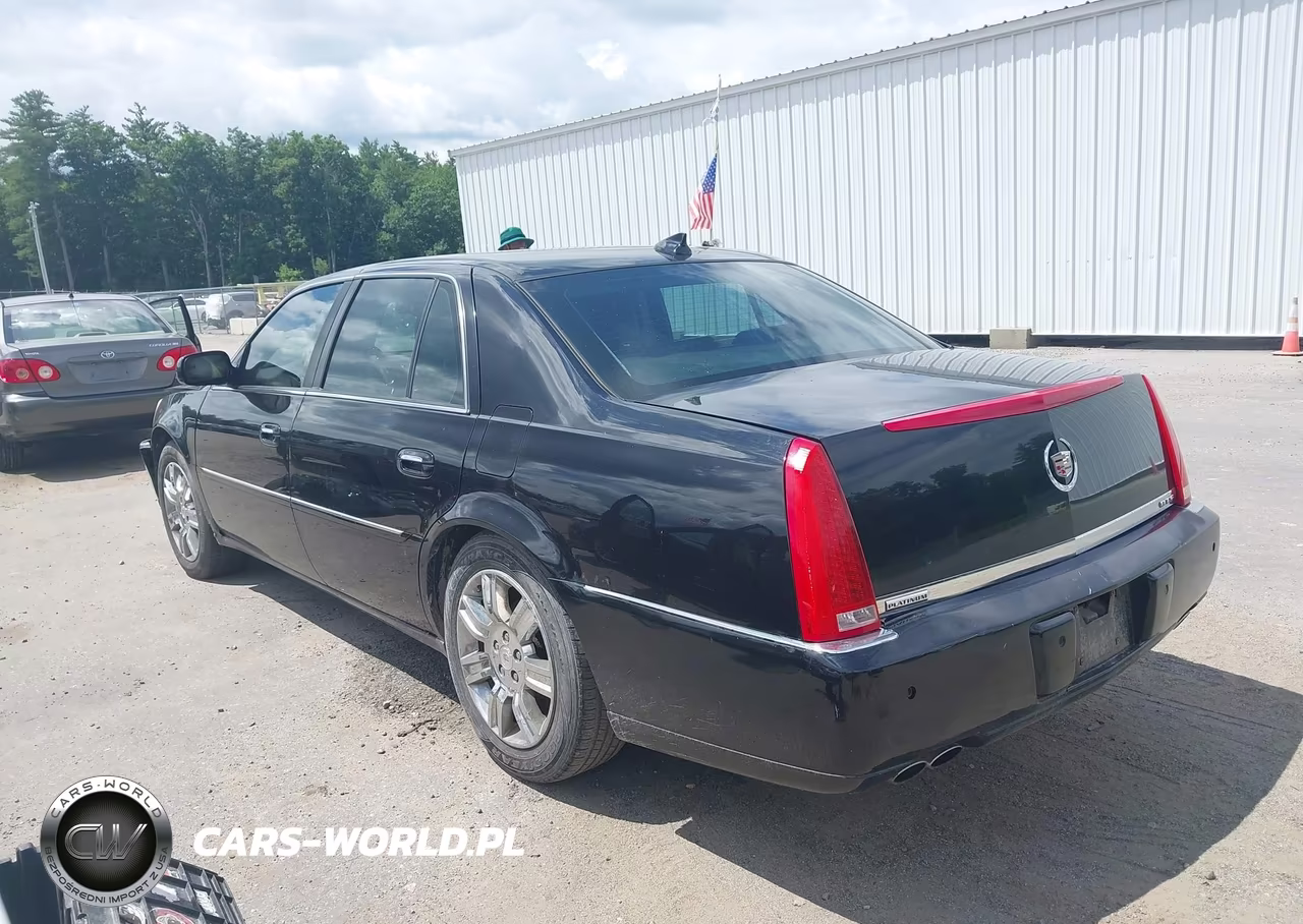 2011 Cadillac Dts Platinum Collection VIN:1G6KP5ES8BU101300 - 3