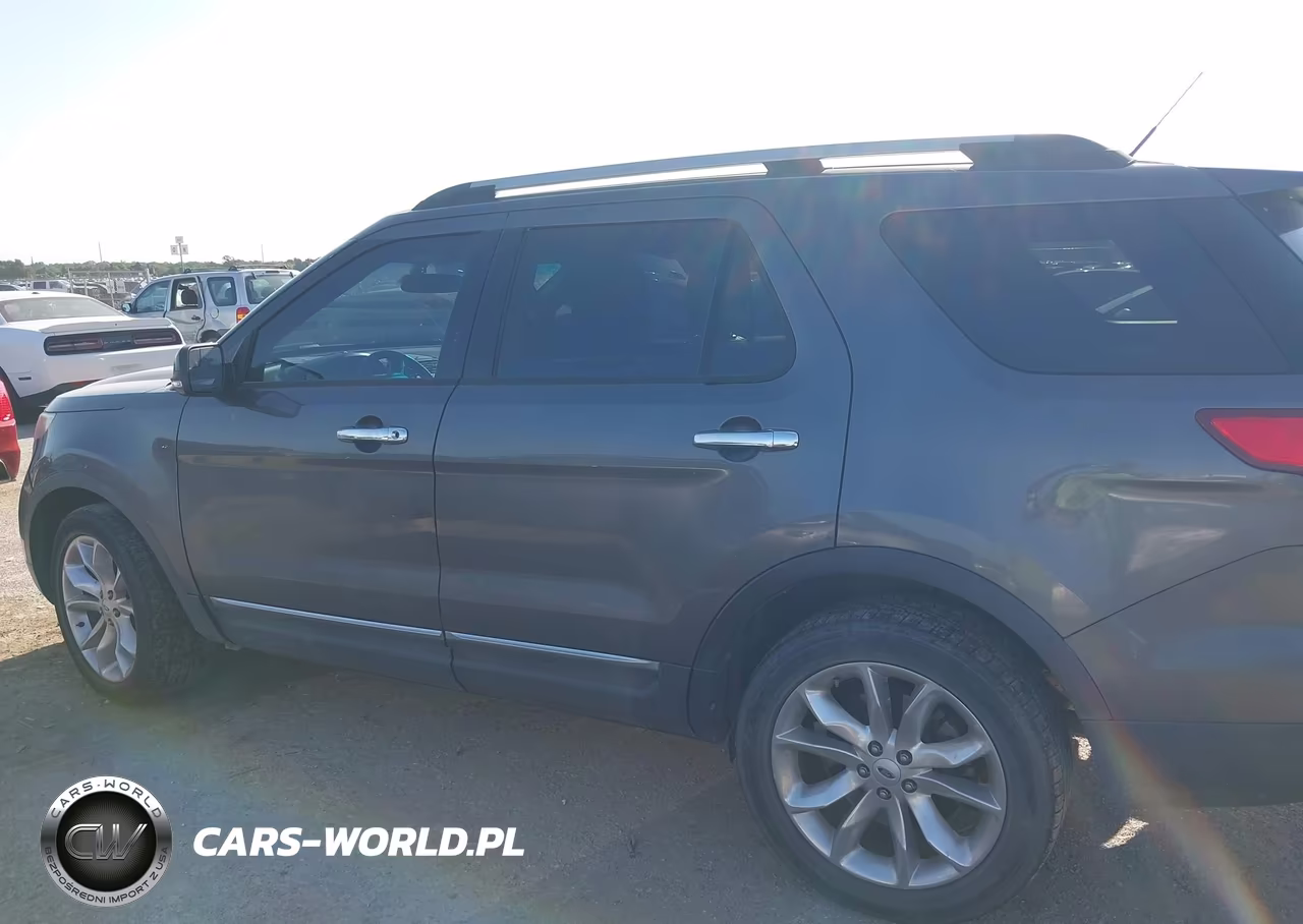 2015 Ford Explorer Xlt VIN:1FM5K8D8XFGB24884 - 14