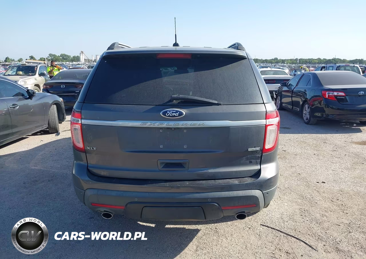 2015 Ford Explorer Xlt VIN:1FM5K8D8XFGB24884 - 16