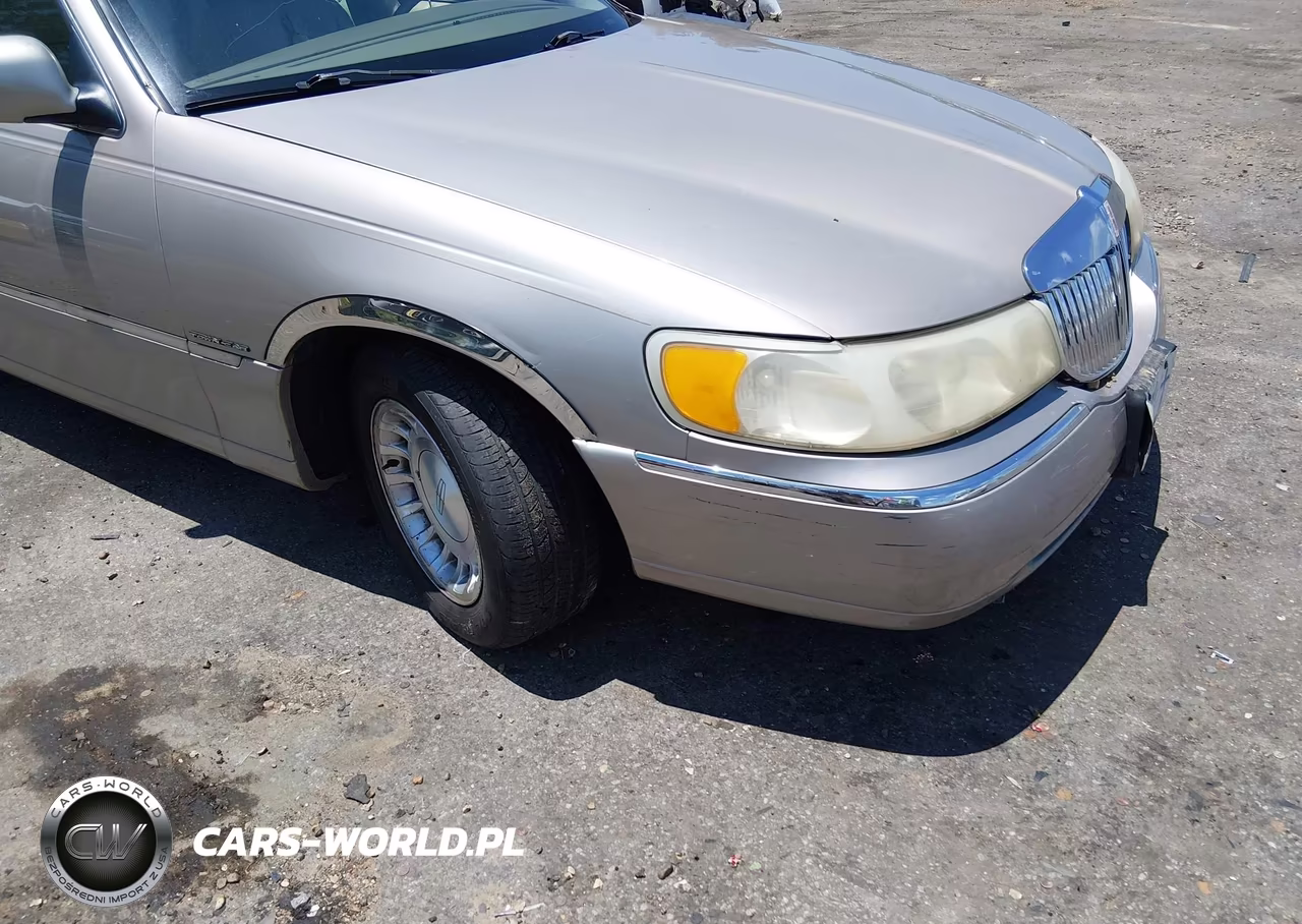 2000 Lincoln Town Car Executive VIN:1LNHM81W9YY914300 - 20
