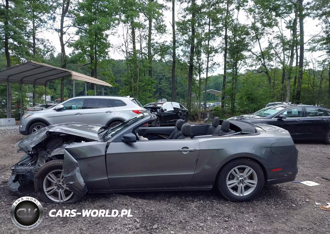 2014 Ford Mustang V6 VIN:1ZVBP8EM0E5264843 - 15