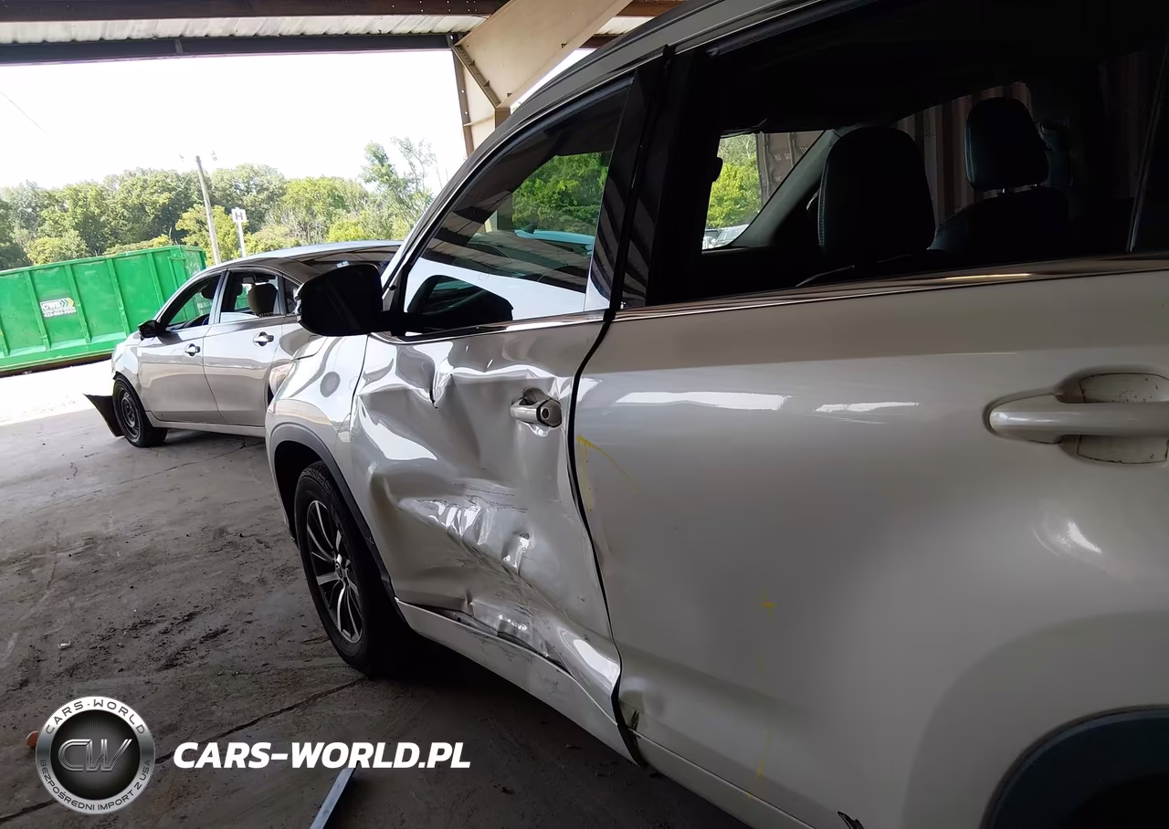 2017 Toyota Highlander Xle VIN:5TDKZRFH1HS218294 - 18