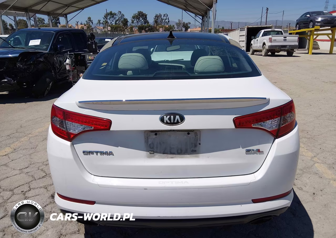 2013 Kia Optima Sx VIN:5XXGR4A65DG232130 - 16