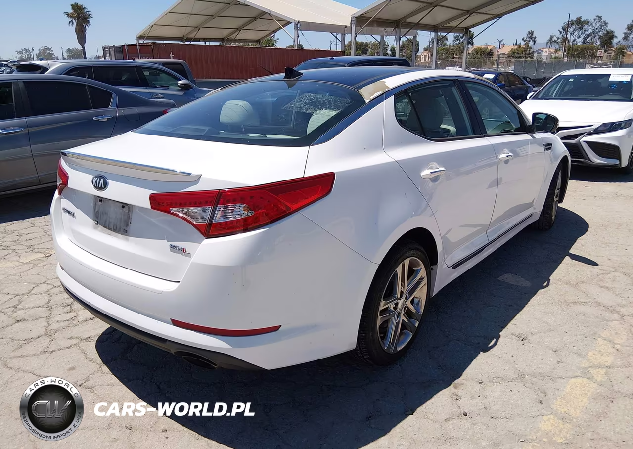 2013 Kia Optima Sx VIN:5XXGR4A65DG232130 - 4