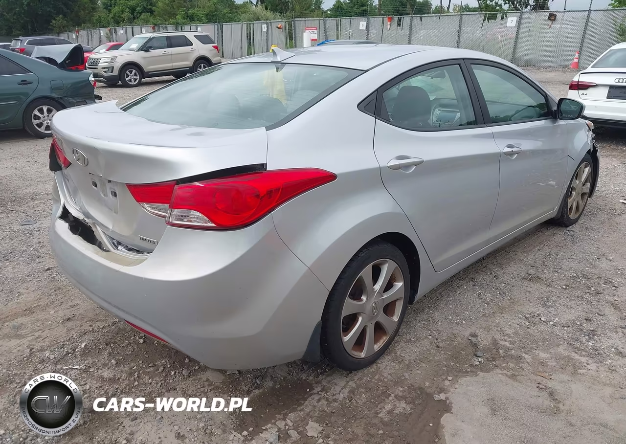 2013 Hyundai Elantra Limited VIN:5NPDH4AE2DH274904 - 4